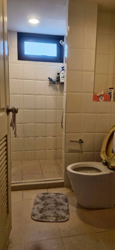 picture Corner condo, convenient location in the middle of the city, cheap price - 2/7