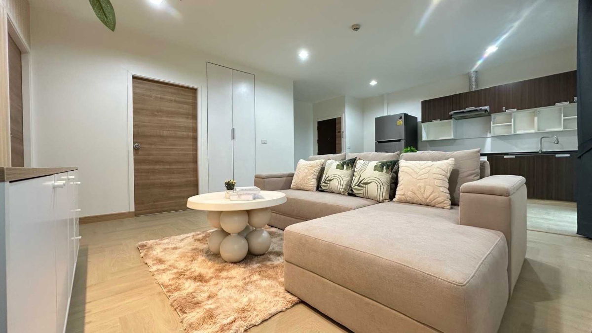 picture Condo for rent Renovation Resident  - 2/6