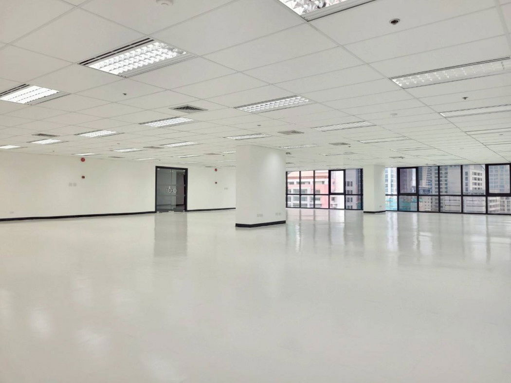 picture Space for rent, Sethiwan Tower building, 18th floor BC, open area 372 sq m, minimum lease contract 3 years. - 5/10