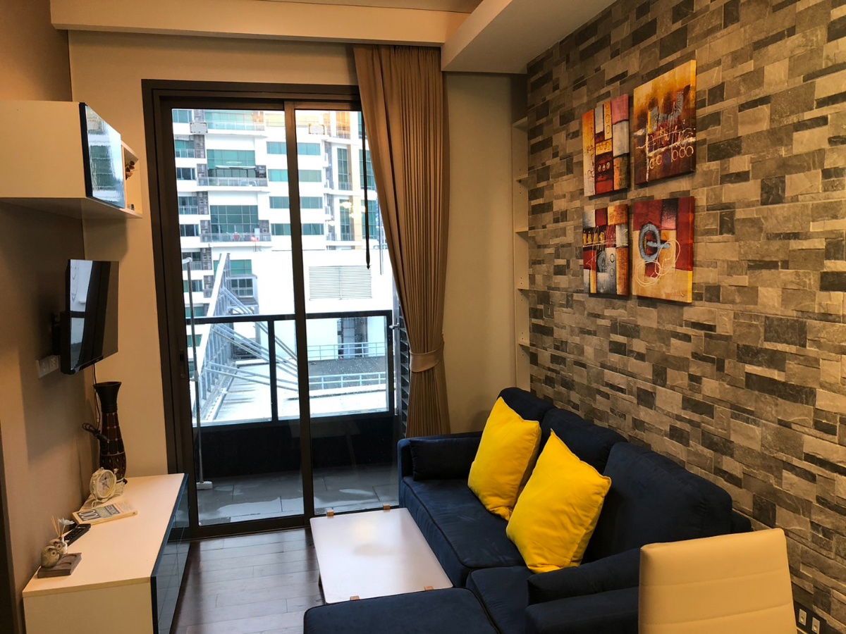 picture The Lumpini 24, one bed 30 sqm. 27 Fl. Full Furnished 22,000 Thb/Mo. - 3/22
