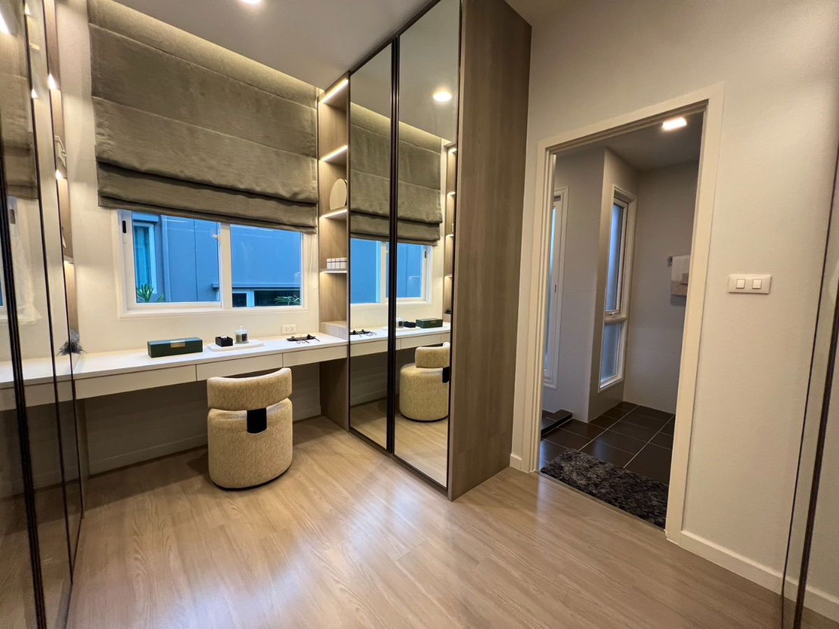 รูป ขายบ้านใหม่ บ้านเดี่ยวขนาดใหญ่ บ้านตัวอย่างพร้อมเฟอร์นิเจอร์ โครงการอณาสิริ ปิ่นเกล้า-กาญจนา - รูปที่ 14/15