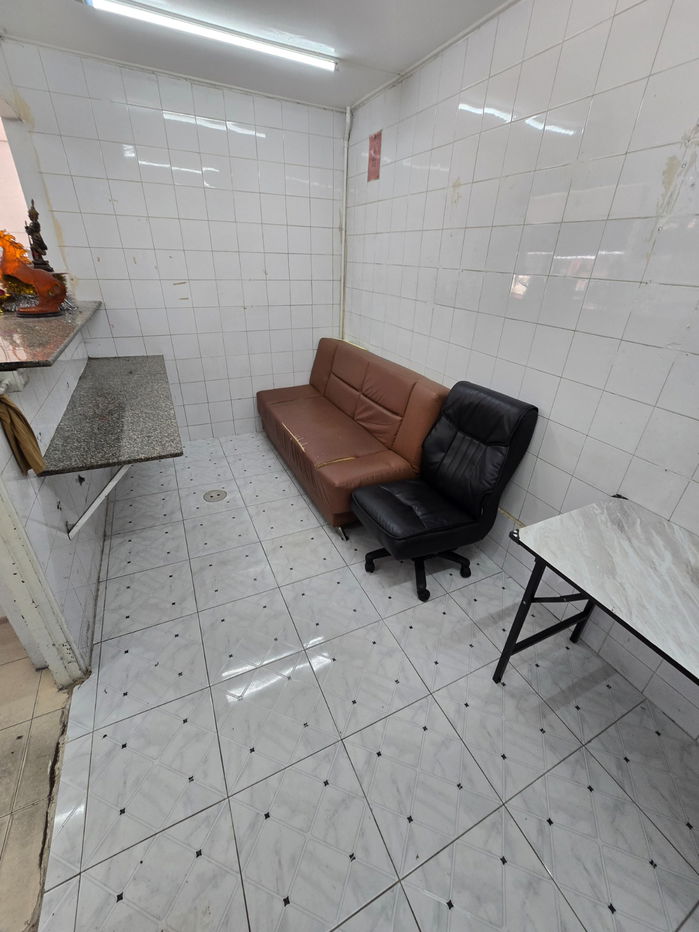 รูป ให้เช่า ห้องร้านค้า 4 ห้อง ติดถนนใหญ่พร้อมบ้าน 100 ตรว. - รูปที่ 7/8