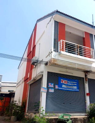 อาคารพาณิชย์ สมุทรปราการ : อาคารพาณิชย์ เนื้อที่ทั้งหมด 124 ตารางเมตร 333/5 ม.กิตตินครทาวน์ เคหะบางพลี ตำบลบางเพรียง อำเภอบางบ่อ สมุทรปราการ ราคา 3,080,000 บาท