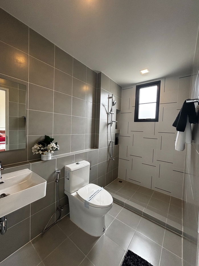 picture 🏠 Fully furnished showhouse townhouse for sale by Sansiri, located in the Pattanakarn area,No. 207/24 - 15/19