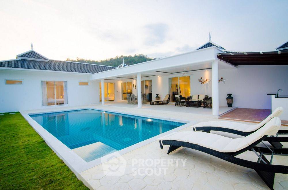 picture 4-BR House at Falcon Hill in Nong Kae (ID 2229617) - 10/20