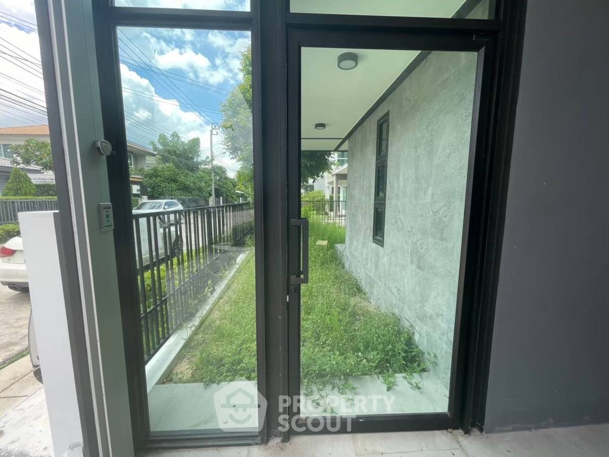 picture 3-BR House close to Suvarnabhumi Airport (ID 2229546) - 4/25