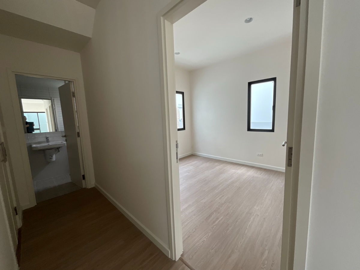 รูป 99/22 บ้านเดี่ยวหรู "ซีรีส์ Urban Farmhouse" สราญสิริ ศาลายา – ปิ่นเกล้า  - รูปที่ 16/21