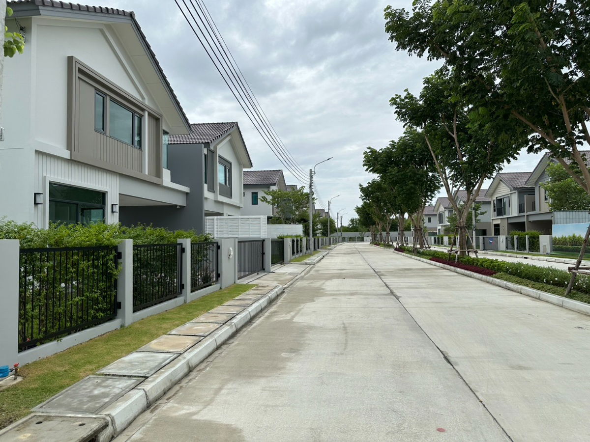 รูป เปิดจองเฟสส่วนตัว ถนนหน้าบ้านกว้าง16เมตร ที่ฮาบิเทีย พราวด์ ประชาอุทิศ72 - รูปที่ 2/11