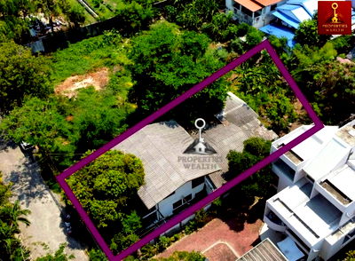 Land for sale MRT Lat Phrao 101  : Call : 098-885-4878 Sale Land with house, Lat Phrao 130, Khlong Chan, Bang Kapi (Drive Inn)