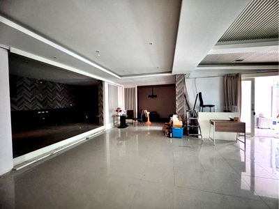 Retail spaces for rent Watthana : Office space for rent Sukhumvit 55 near Starbucks Thonglor (N.1728)
