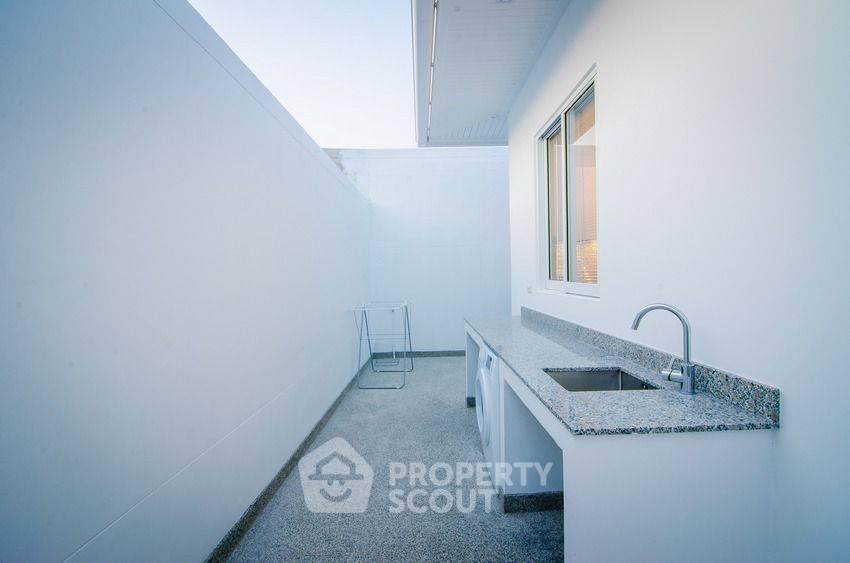 picture 4-BR House at Falcon Hill in Nong Kae (ID 2229617) - 18/20