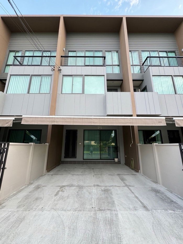 picture [ For Rent ]   ⚡🌈 HHM0043 Townhome – Baan Klang Muang Rama 9 - Krungthep Kreetha ⚡🌈 LINE: @theagentpro - 7/29