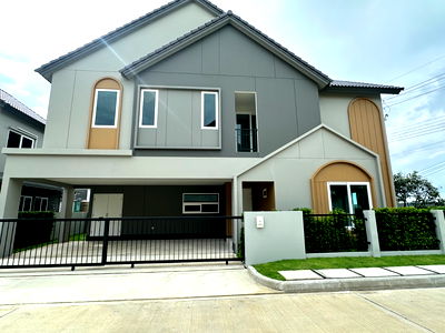 Houses for sale : For Sale ! Anasiri Pinklao-Kanchana: A New Series of Homes in Modern Barn House Style