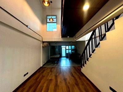 ทาวน์โฮม เดอะ คริสตัล :  บ้านทาวน์เฮ้าส์ 2 ชั้น ที่เท่ที่สุดในใจ โชคชัย 4 ลาดพร้าว 