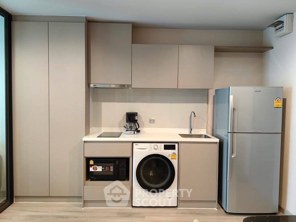 picture 1-BR Condo at Life Ladprao near BTS Ha Yaek Lat Phrao (ID 2229584) - 6/14