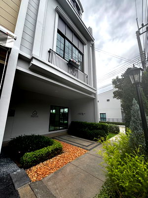 ทาวน์โฮม ม.รามคำแหง 2 : 🏡ขายทาวน์โฮม2ชั้นแปลงมุมหน้าสวนทิศตะวันออก ใกล้สุขุมวิท สิริ เพลส พัฒนาการ 207/40