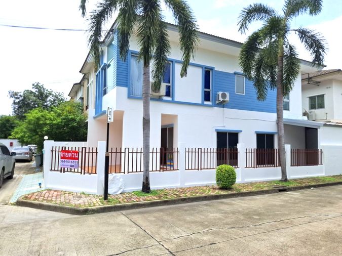 ขายทาวน์โฮม 2 ห้องนอน 141 ตร.ม. 35.7 ตร.ว. วิสต้า อเวนิว เพชรเกษม 81