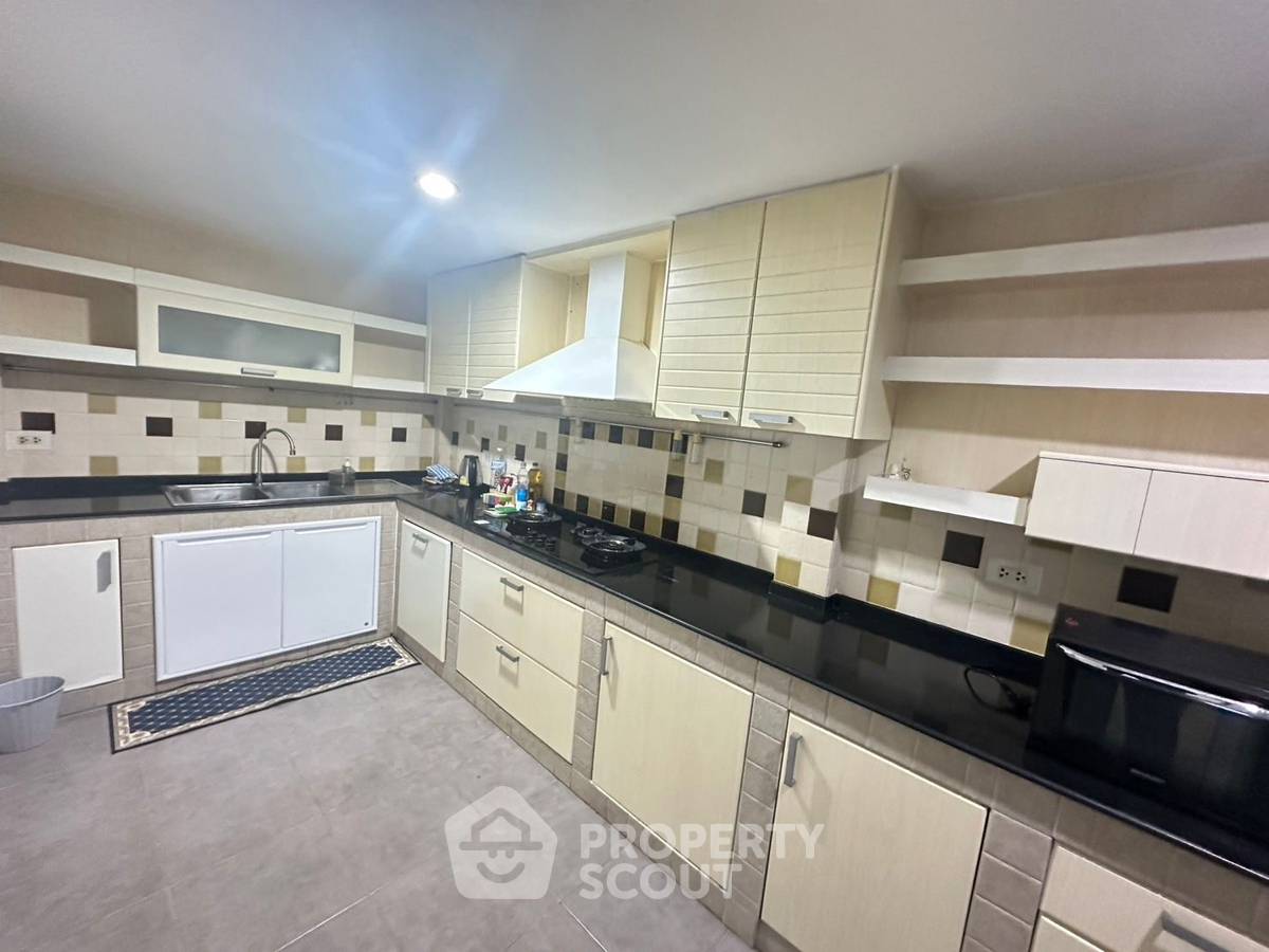 picture 3-BR House at Perfect Place Ramkhamhaeng 164 in Min Buri (ID 2229587) - 3/8
