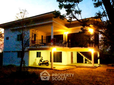 Houses for sale Pran Buri Prachaubkirikhan : 4-BR House in Wang Phong (ID 1532786)