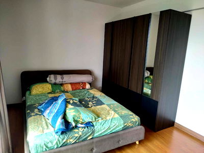 Townhouses for rent Phet Kasem Road : Home For Rent 3 storey BTS Wuttakat ready to move