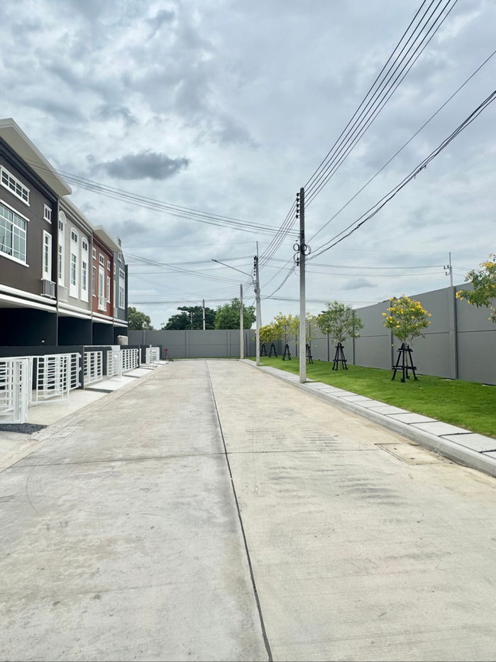 รูป 🏡โอกาสดีสำหรับคนมองหาบ้าน! บ้านพร้อมขาย ทำเลทอง สิริเพลส รังสิต 2  เลขที่ 199/72 - รูปที่ 3/18