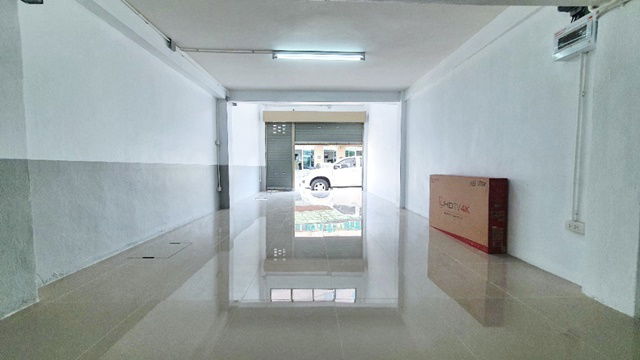 picture Stock Trading For Rent Commercial Building Phetkasem 108-114 near APARTMENT 300 unit Laundry Shop 3S - 2/8