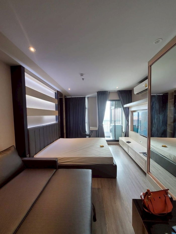 รูป ให้เช่าห้อง Studio 30 ตร.ม ห้องสวย. เฟอร์ครบ+เครื่องใช้ไฟฟ้าครบ วิวไม่บล็อค - รูปที่ 5/11
