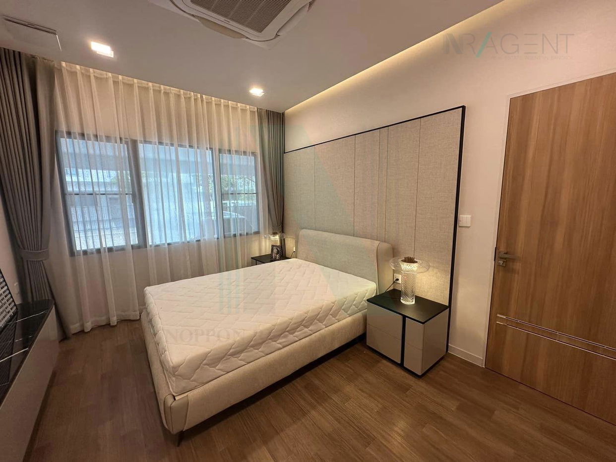 รูป 🔺 ให้เช่าบ้านเดี่ยว 2 ชั้น บ้านมัณฑนา บางนา กม. 15 4 ห้องนอน 5 ห้องน้ำ - รูปที่ 7/8