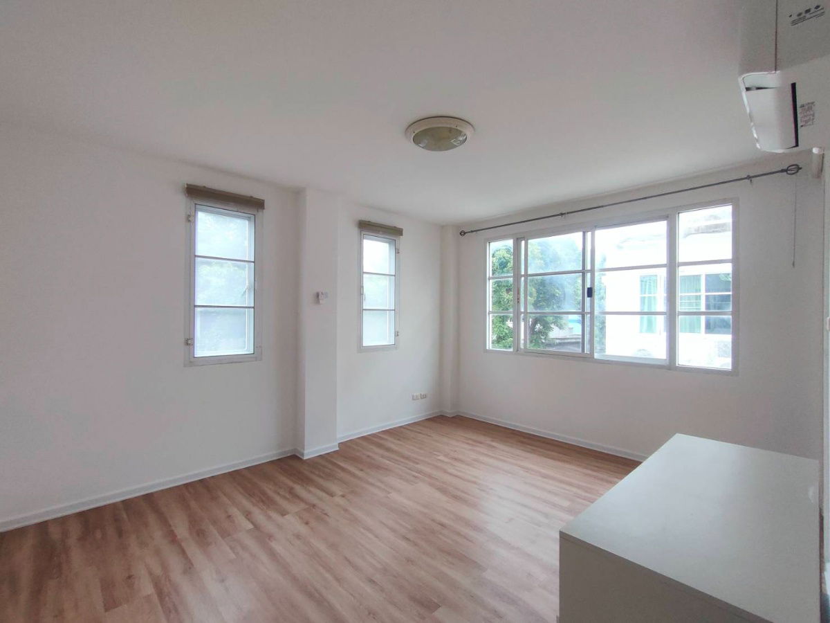 picture Townhouse for rent at Plus City Park Sukhumvit 101/1 - 19/21
