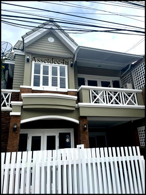 เช่าทาวน์โฮม ถนนนราธิวาสราชนครินทร์ : AT605 ให้เช่าทาวน์โฮม 2 ชั้น เฟอร์นิเจอร์ครบ นราธิวาสฯ22 ใกล้King’s College , Shuberry , NSIS