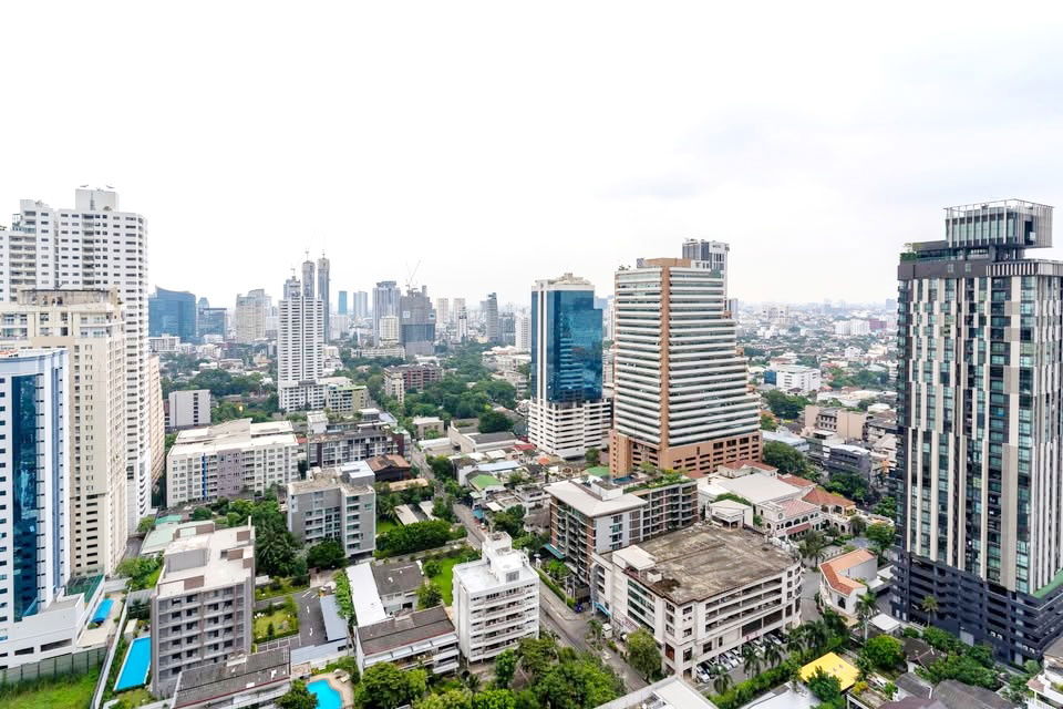 picture Condo For Rent : Fullerton Sukhumvit - 20/20