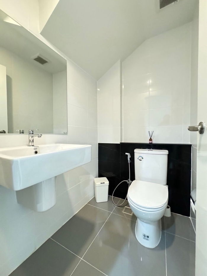 picture [ For Rent ]   ⚡🌈 HHM0043 Townhome – Baan Klang Muang Rama 9 - Krungthep Kreetha ⚡🌈 LINE: @theagentpro - 18/29
