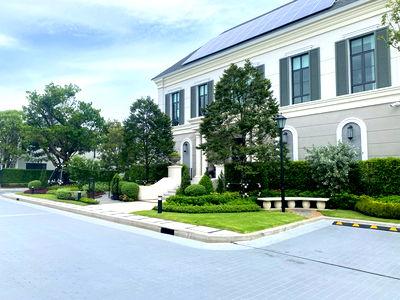 Houses for sale Ramkhamhaeng University 2 : Fully Furnished Luxury Home at Setthasiri Bangna Km.10 by Sansiri