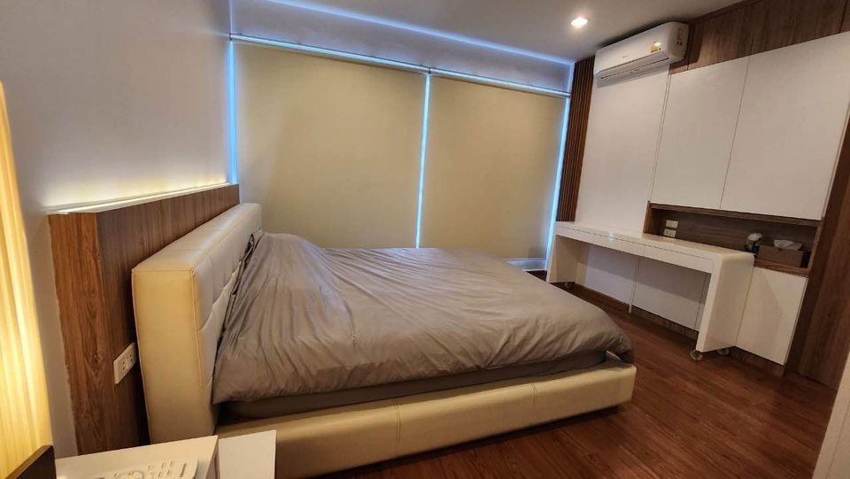 รูป Baan Klang Krung Siam Pathumwan【𝐑𝐄𝐍𝐓】🔥กลิ่นอายคลาสสิกแต่งเติมด้วยความอบอุ่นจากโทนสีไม้ธรรมชาติ🔥  ติดต่อไลน์ไอดี: @hacondo - รูปที่ 3/10