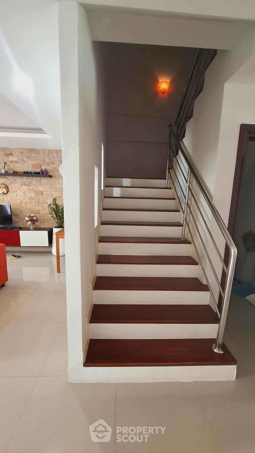 รูป ทาวน์เฮาท์ 2-ห้องนอน ใกล้ เมืองพัทยา (ID 2229593) - รูปที่ 8/15