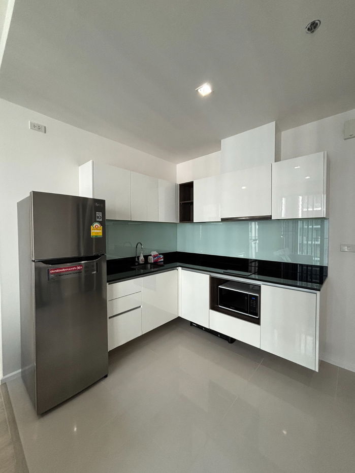 picture Code: KJ7911  for rent Quinn Ratchada 17 // Line ID: @kjcondo (with @) // - 5/7