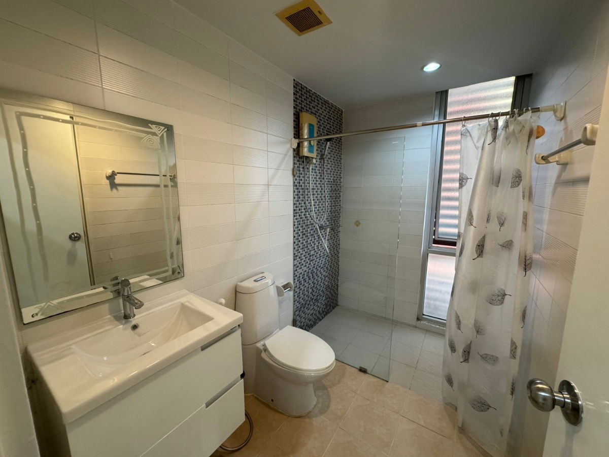 picture For rent The Iris Rama9 Srinakarin huamak  - 3/7