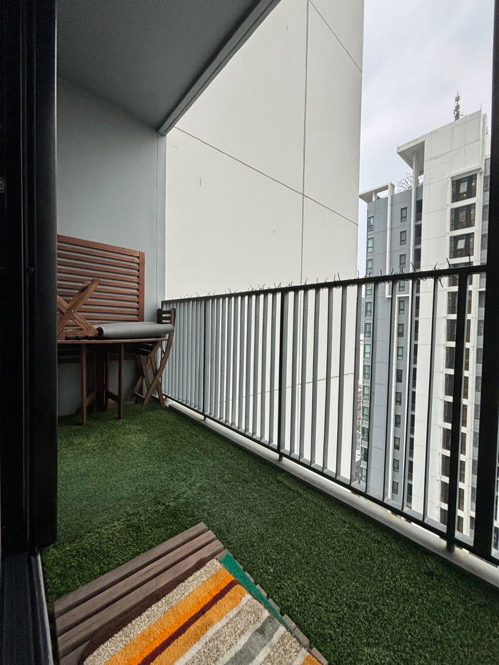 picture Code: KJ7911  for rent Quinn Ratchada 17 // Line ID: @kjcondo (with @) // - 4/7