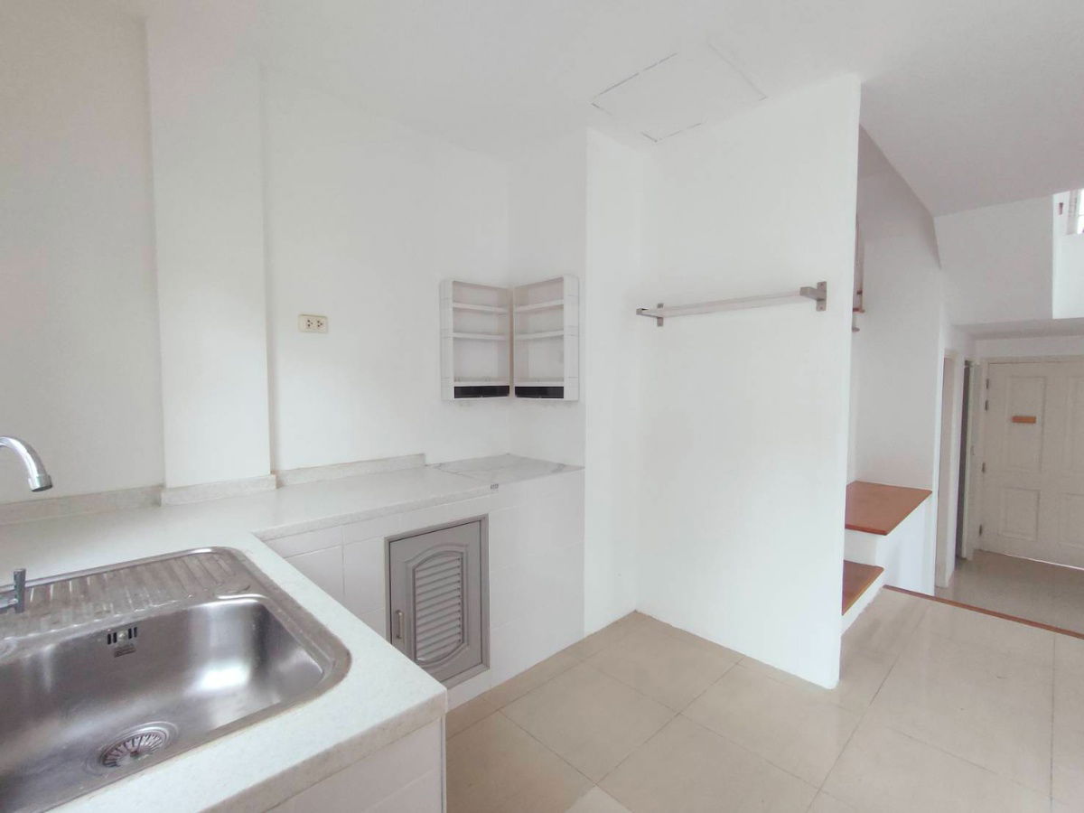 picture Townhouse for rent at Plus City Park Sukhumvit 101/1 - 6/21