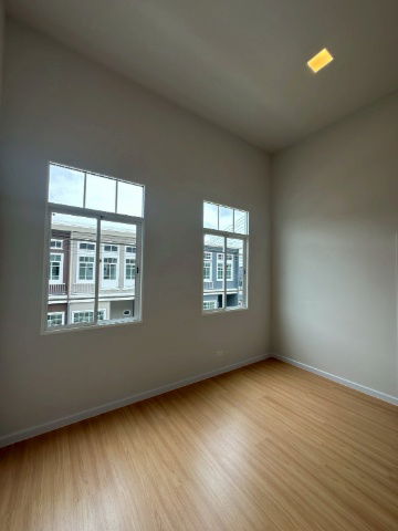 picture NEW Townhome Siriplace Rangsit 2 - 7/11