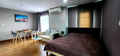 ขายคอนโด : ขายคอนโด รีเจ้นท์โฮม บางซ่อน อาคาร D ชั้น 11 2 ห้องนอน ขนาด 57 ตรม ใกล้ Wongsawang Town Center