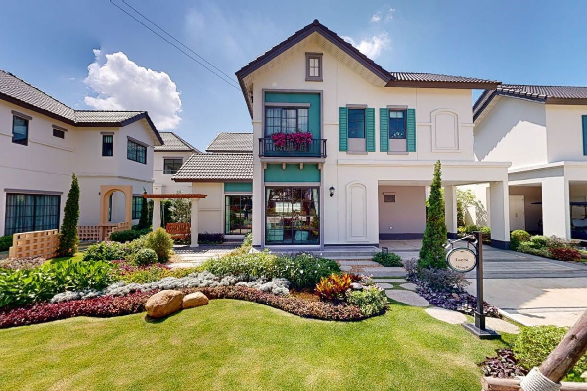 picture Exceptional Value! Fully furnished 4-bedroom detached home with 161 sq.m. of living space. Move-in ready at a special price of just 9.99 million Baht. - 1/7