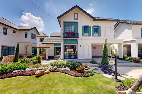 ราคาสุดคุ้ม! บ้านเดี่ยวแต่งครบ 4 ห้องนอน พื้นที่ 161 ตร.ม. ราคาพิเศษเพียง 9.99 ล้านบาท พร้อมเข้าอยู่