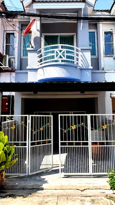 ทาวน์โฮม เดอะ สแควร์ บางใหญ่ : ทาวน์เฮาส์ แบบ 2 ชั้น ซอย 13 บ้านอยู่ขวามือเกือบสุดซอย