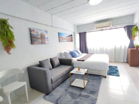 Room for rent in Bang Kapi near The Mall Happyland