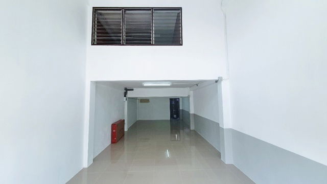 picture Stock Trading For Rent Commercial Building Phetkasem 108-114 near APARTMENT 300 unit Laundry Shop 3S - 3/8