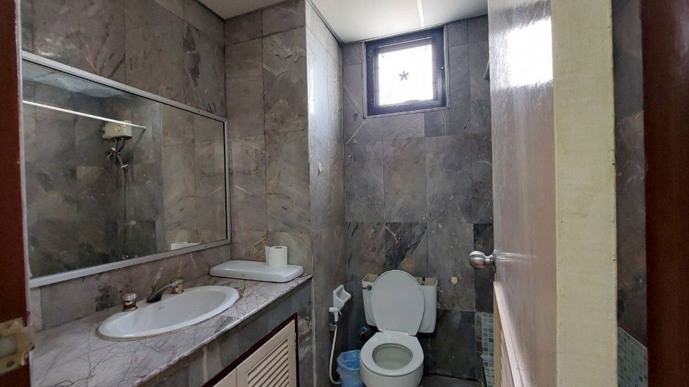 picture Urgent sale, townhouse, Warathorn Ville, Soi Phatthanakan 44 ** 5 million baht ** Buy a house and have hundreds of thousands left (N.889) - 15/22