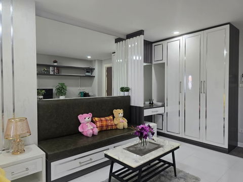 For rent condo Hillside 4 near Nimman 
