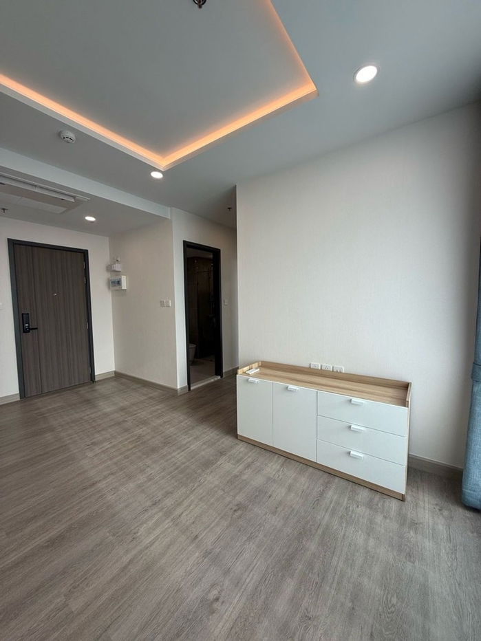picture Code: KJ7943  for rent Supalai Premier Samsen - Ratchawat // Line ID: @kjcondo (with @) // - 2/22