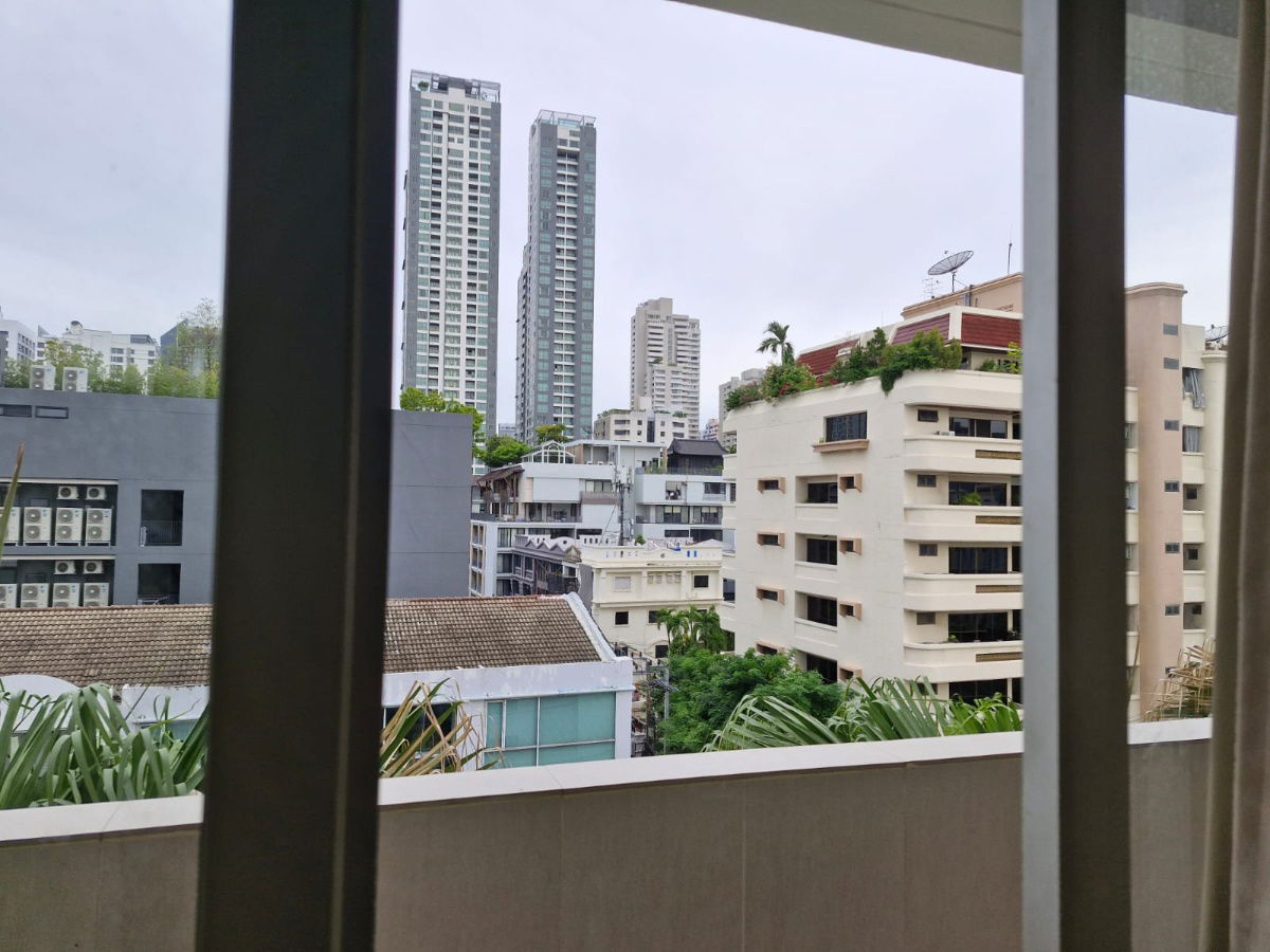 รูป Condo for Rent DS Tower 2 Sukhumvit Soi 39 3 Bedrooms 150 Sq 7 Floor  - รูปที่ 12/32